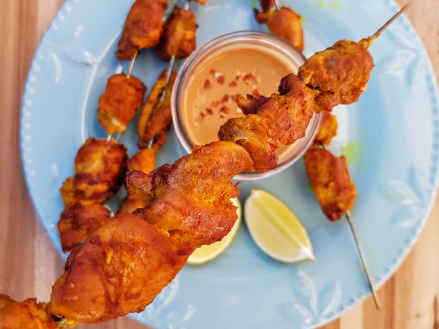 Chicken Satay with Spicy Peanut Sauce
